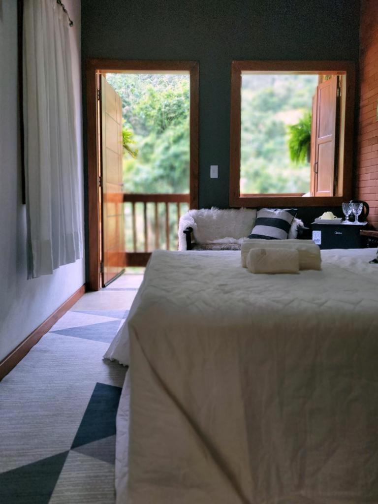 Standard Double Suite,1554409270:JPEG